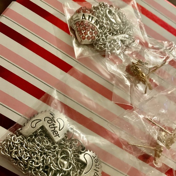 New 11pc. Personalized Jewelry Lot - Picture 9 of 11